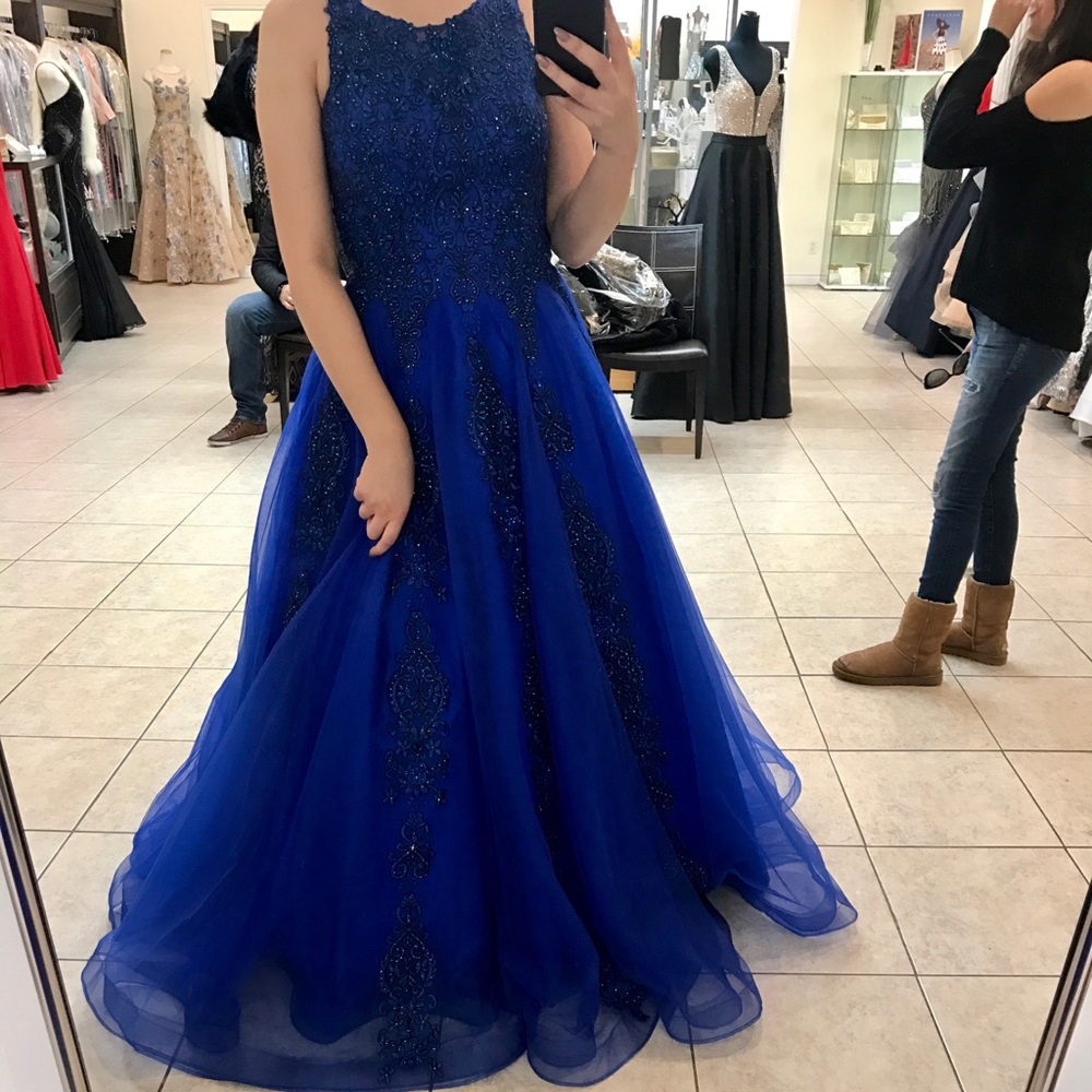 JVN Gown